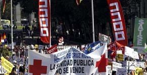 Manifestantes en la 'marea blanca' 

