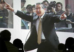 Fujimori enfrenta la recta final de su proceso que podría acabar con una condena a tres decadas de prision