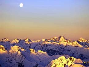 Los Pirineos franceses se visten de blanco, de deporte, de fiesta...