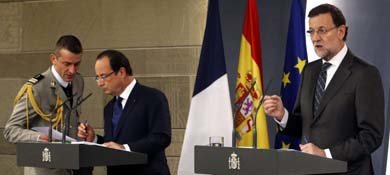 El presidente del Gobierno, Mariano Rajoy (d), y el presidente francés, François Hollande (2i). (EFE)

