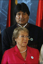 Ambos países avanzaron en un acuerdo pero aún faltan las consultas finales. En la imagen de archivo, el presidente boliviano Evo Morales y la presidenta chilena Michelle Bachelet 