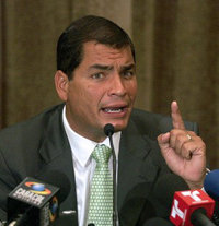 Rafael Correa ganara por amplia mayoria las proximas elecciones según las ultimas encuestas