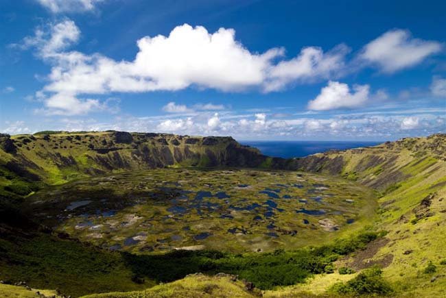 Conaf Isla de Pascua inaugura nuevas áreas de servicios en volcán Rano Raraku