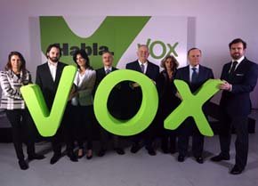 Algunos de los integrantes de Vox, entre los que figuran Santiago Abascal y Ortega Lara