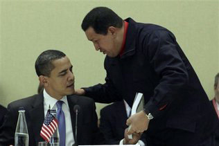 Chávez  obsequia al presidente Obama un libro sobre la intervención de EEUU en América Latina