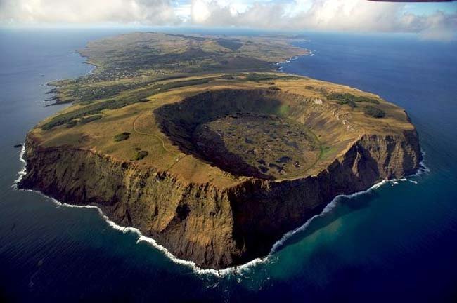 Habitantes de Isla de Pascua entregan 150 puntos limpios