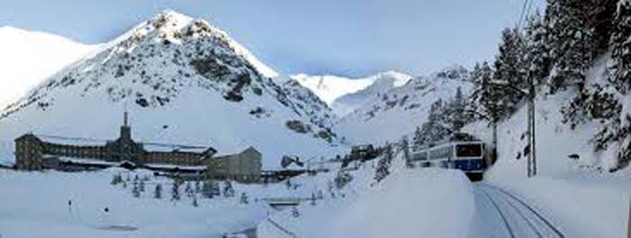 La Vall de Nuria un cobijo natural entre grandes cumbres