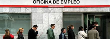 El desempleo supera en España la cifra de cuatro millones de personas sin trabajo