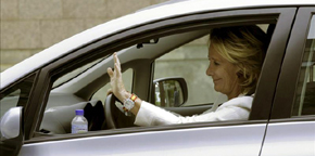 Esperanza Aguirre saliendo en coche de la Asamblea de Madrid / EFE-Archivo