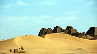 Las Pirámides negras de Meroe, Sudán