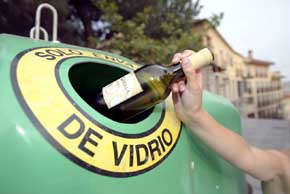 La tasa europea de reciclaje de vidrio supera el 70%   