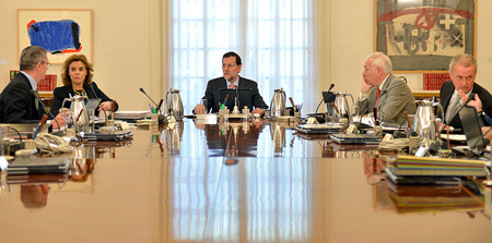 Reunión del Consejo de Ministros… Seis de ellos, al menos, recibieron dinero en ‘sobresueldos’. Foto Moncloa