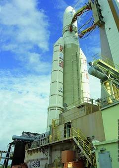 El cohete Ariane 5 ECA, que transportará las sondas de la ESA, en la plataforma de lanzamiento.
