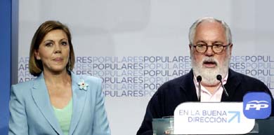 Cospedal y Cañete en la sede del PP. (Efe)

