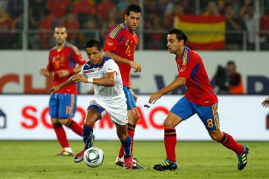 España se juega ante Chile la permanencia en el Mundial