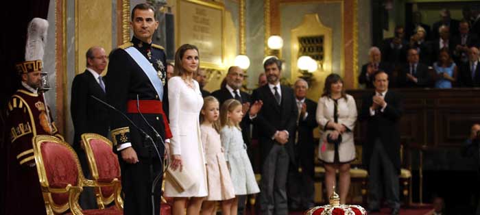 Felipe VI proclama ante Mas y Urkullu: “En esta España cabemos todos” 