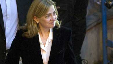 La infanta Cristina a su salida del tribunal de Palma de Mallorca tras finalizar su declaración. EFE