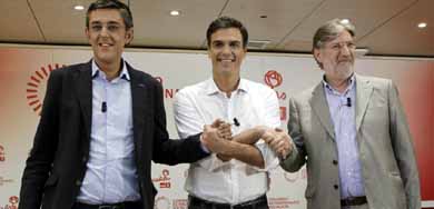 Los tres candidatos a la Secretaría General del PSOE, Eduardo Madina, Pedro Sánchez y Antonio Pérez Tapias (i-d) (Efe)