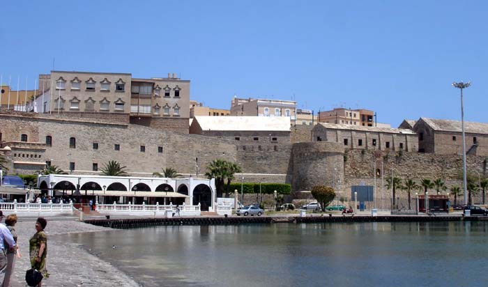 Melilla, Destino Necesario