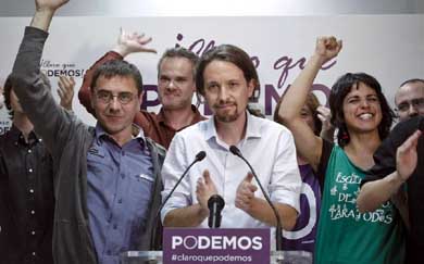 Podemos celebra los cinco escaños que consiguieron en las elecciones europeas. (EFE)