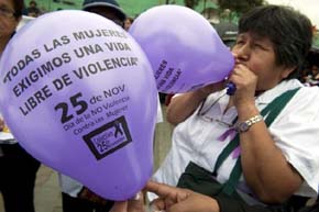 Muerte de cantante reaviva debate sobre violencia contra las mujeres en Perú