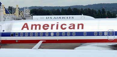 Aviones de American Airlines  en el aeropuerto Ronald Reagan de Washington 