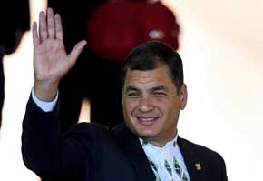 Correa impone una polémica ley financiera para blindar Ecuador ante la crisis