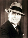 Carlos Gardel en una foto promocional de 1933