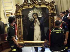Ana Botella también se encomienda a la Virgen para solventar el paro