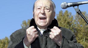 Blas Piñar, líder histórico de la extrema derecha española y fundador de Fuerza Nueva. EFE/Archivo