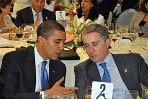 Obama (i) y Uribe, en una imagen de archivo 