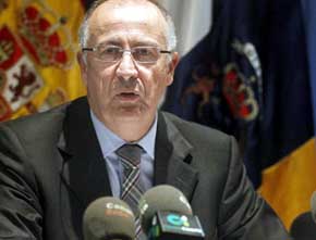 El consejero de Presidencia del Gobierno de Canarias, Francisco Hernández Spínola (EFE)