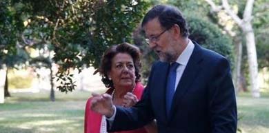 Rajoy se reúne con Rita Barberá en Moncloa durante más de tres horas