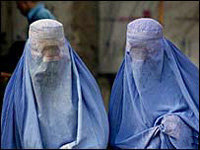 Mujeres árabes con el burka   