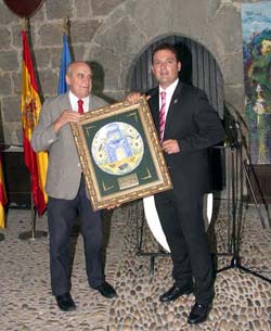 Peñíscola recibe el Premio Cavanilles de Turismo 2013