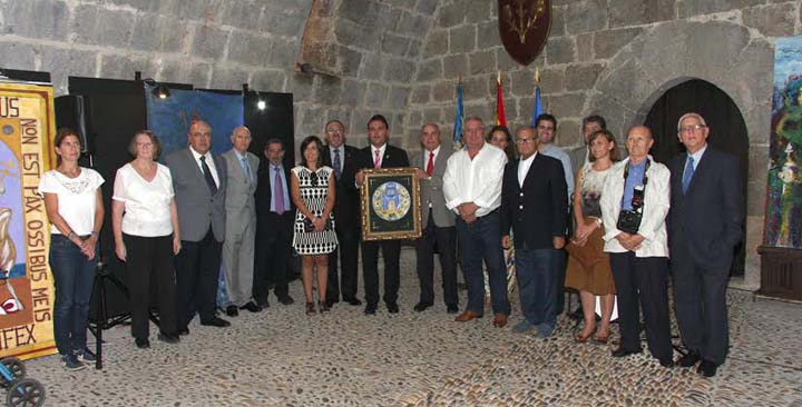 Peñíscola recibe el Premio Cavanilles de Turismo 2013