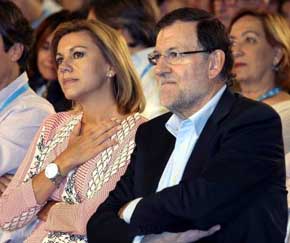 Rajoy advierte a Mas de que la salida al problema catalán es 'ley y diálogo' 

