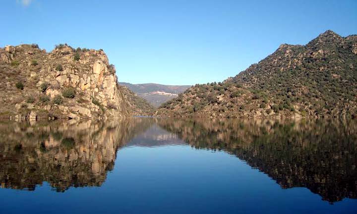 Freixo de Espada á Cinta, Douro bajo