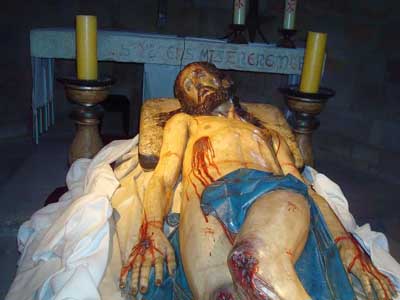 Imagen del Cristo Yacente, que procesiona en Zamora la noche del Jueves al Viernes Santo