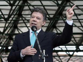 La presidenta del Parlamento andino señaló que entre más pase el tiempo, 'salen cosas como la del juez de Sucumbíos', refiriéndose a la orden de captura dictada por un juez ecuatoriano  en contra del ex ministro de defensa colombiano Juan Manuel Santos (en la imagen).