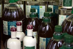 España vende fuera de Europa uno de cada cuatro litros de aceite de oliva