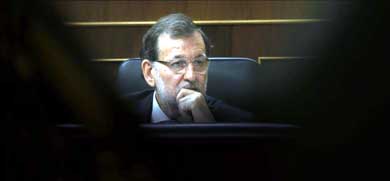 Mariano Rajoy, escondido tras una nube de silencio que amenaza con tragárselo… Foto EFE