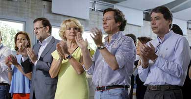 Esperanza Aguirre e Ignacio González junto a la cúpula nacional del partido. Foto: PP