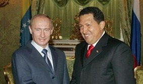 Chávez y Putin, Primer Ministro ruso, durante una reciente visita de Chávez a Moscú.