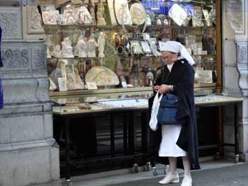 Lourdes muestra su cara más auténtica en invierno