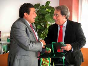 La UNIA firma un convenio de colaboración con la Universidad mexicana de Puebla