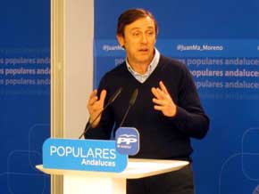 Hernando (PP): Podemos 'se presenta como Don Limpio pero está lleno de suciedad, por no decir de caca' 