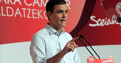 El secretario general del PSOE, Pedro Sánchez, durante su intervención en la inauguración del Congreso extraordinario del PSE-EE