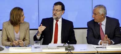 El presidente del Gobierno, Mariano Rajoy (c), presidió la primera reunión del año del Comité Ejecutivo del PP. (EFE)

