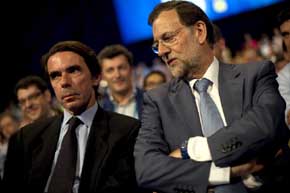 Rajoy responde con un “buenas tardes” a las preguntas sobre las acusaciones de Bárcenas